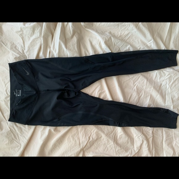 Women’s Nike High-Rise Leggings with Side Pocket - Picture 1 of 4